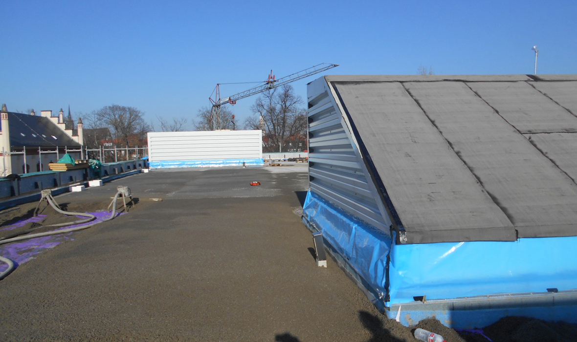 Sportplatz auf dem Dach: Das JACKODUR® Umkehrdach macht es möglich