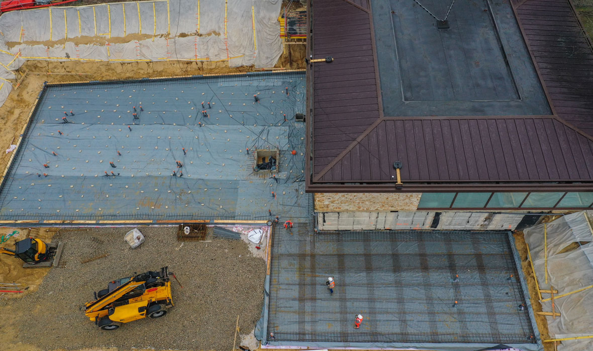 Bodenplattendämmung für historischen Grund -  JACKODUR® Atlas: Gedenkstätte der EU auf Passivhaus-Niveau erweitert