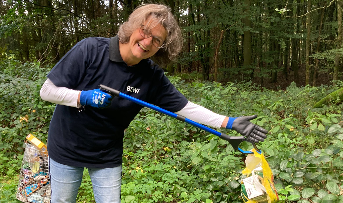 Wir räumen auf!  Teams von JACKON by BEWI beteiligen sich am World Cleanup Day