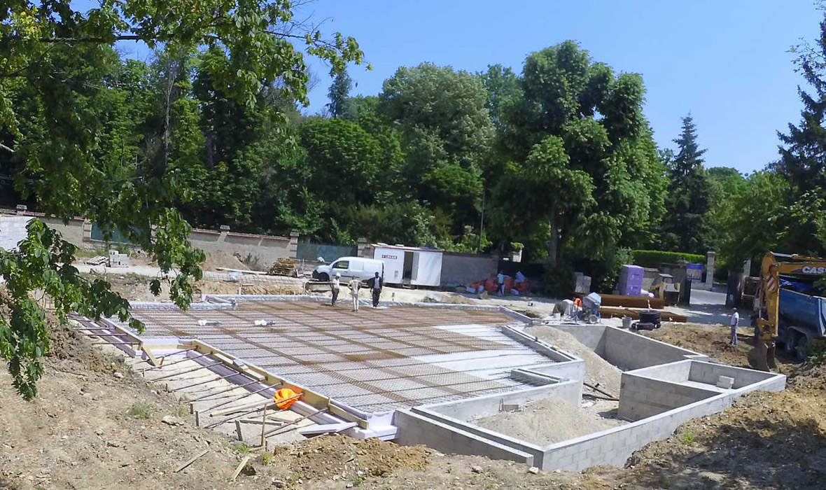 Von Anfang an energieeffizient: Neubauprojekt in Le Vésinet setzt auf durchdachte Dämmung der Bodenplatte