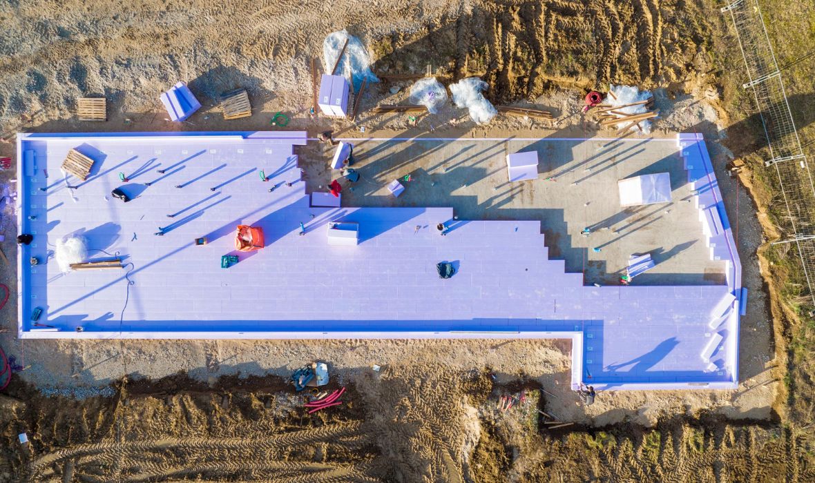 Kostenlose Online-Webinare 2026 von JACKON Insulation by BEWI: Fachwissen für energieeffizientes und nachhaltiges Dämmen mit JACKODUR®