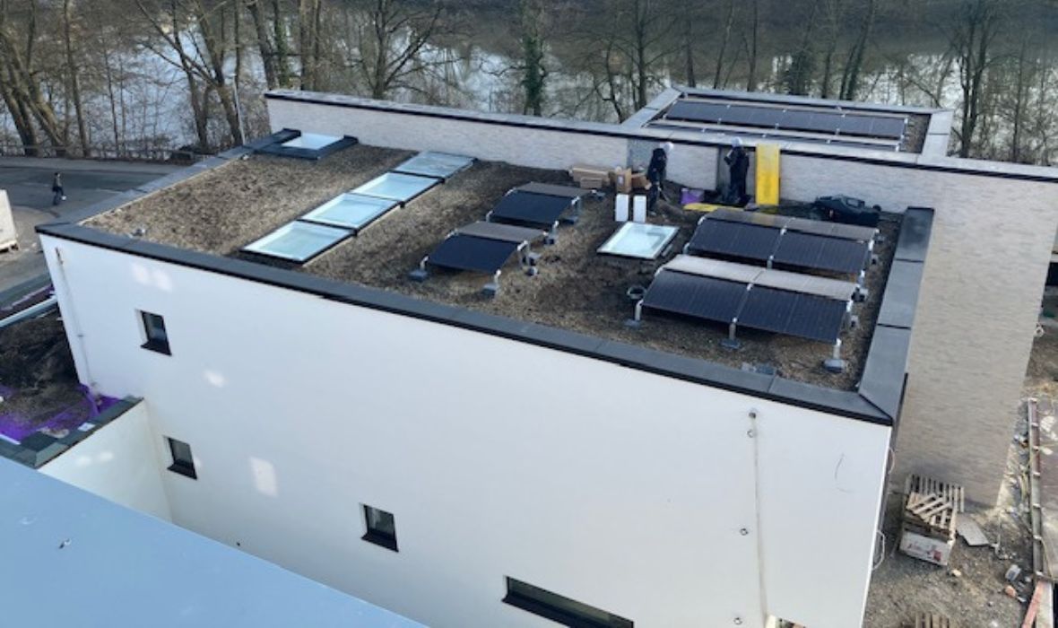 Langzeitprüfung im begrünten Umkehrdach: FIW bestätigt stabile Wärmeleitfähigkeit von 0,032 W/(m·k) bei JACKODUR® EVO