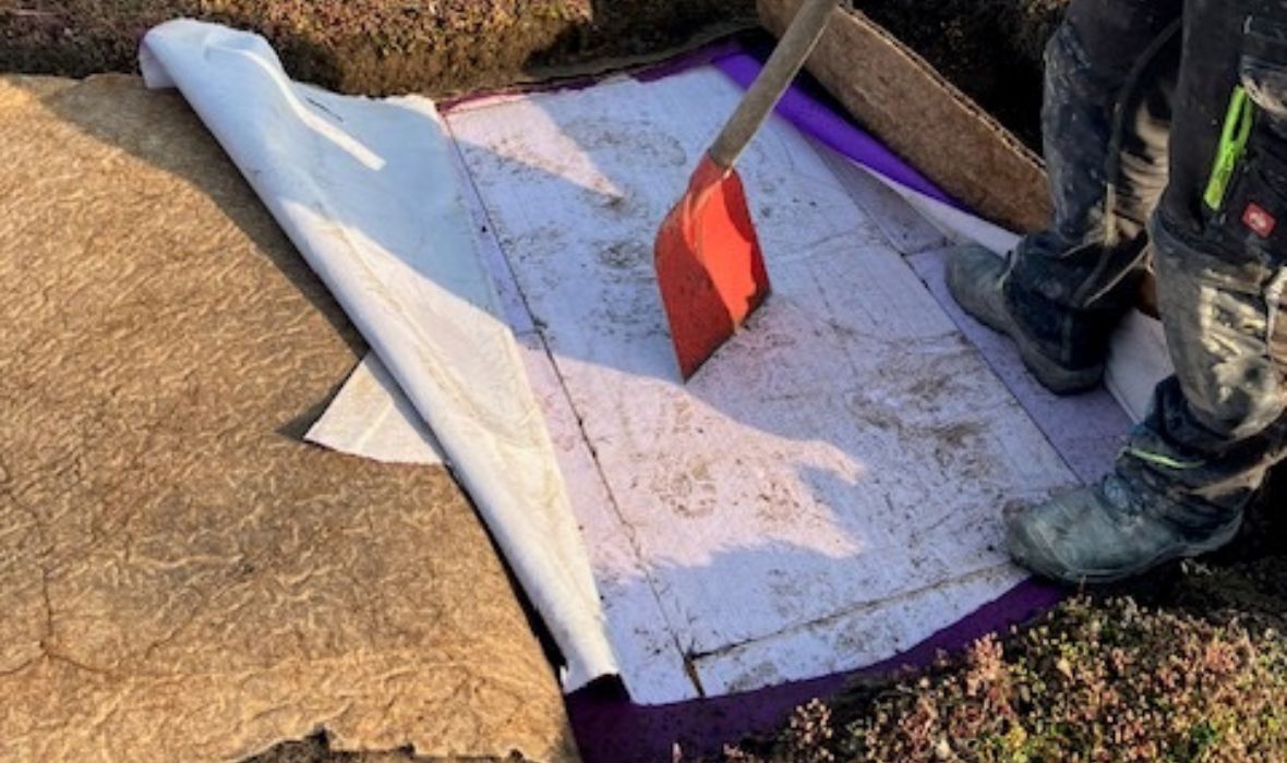 Langzeitprüfung im begrünten Umkehrdach: FIW bestätigt stabile Wärmeleitfähigkeit von 0,032 W/(m·k) bei JACKODUR® EVO