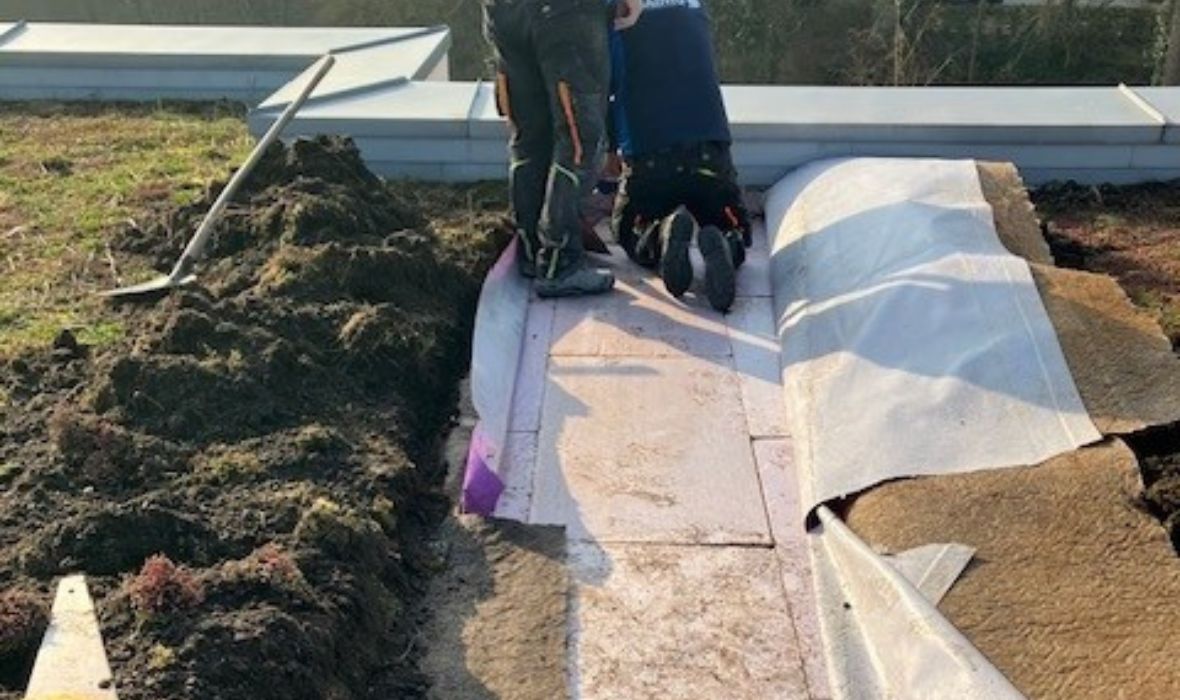 Langzeitprüfung im begrünten Umkehrdach: FIW bestätigt stabile Wärmeleitfähigkeit von 0,032 W/(m·k) bei JACKODUR® EVO